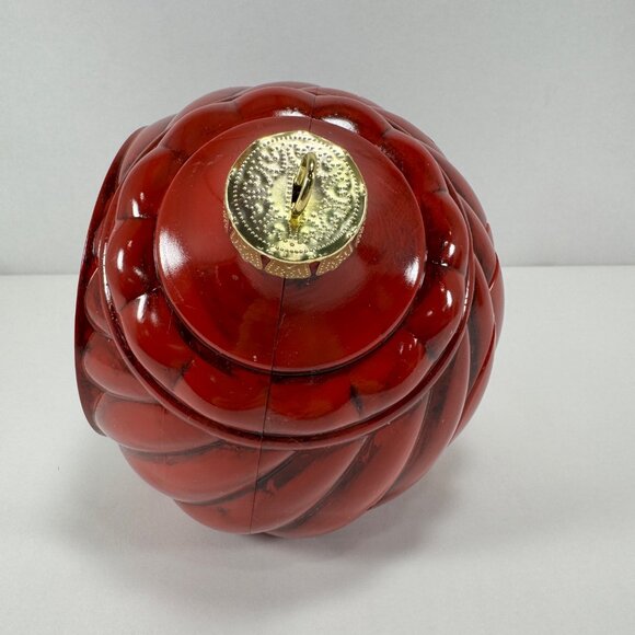 Winter Lane Christmas Ornament Display Snow Globe Musical Lights Up Box HSN - Picture 2 of 4